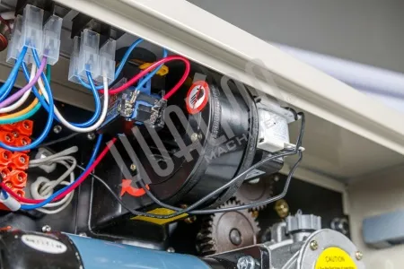 Роликовый конвейерный запайщик DBF-900W Hualian Machinery фото