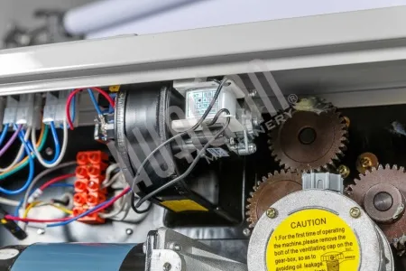 Роликовый конвейерный запайщик DBF-900W Hualian Machinery фото