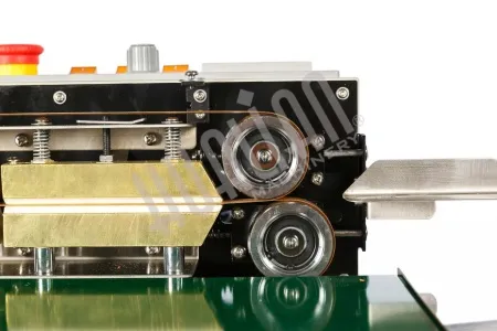 Роликовый конвейерный запайщик DBF-900W Hualian Machinery фото