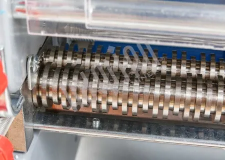 Лапшерезка электрическая HMT-20 (200 мм) Hualian Machinery фото